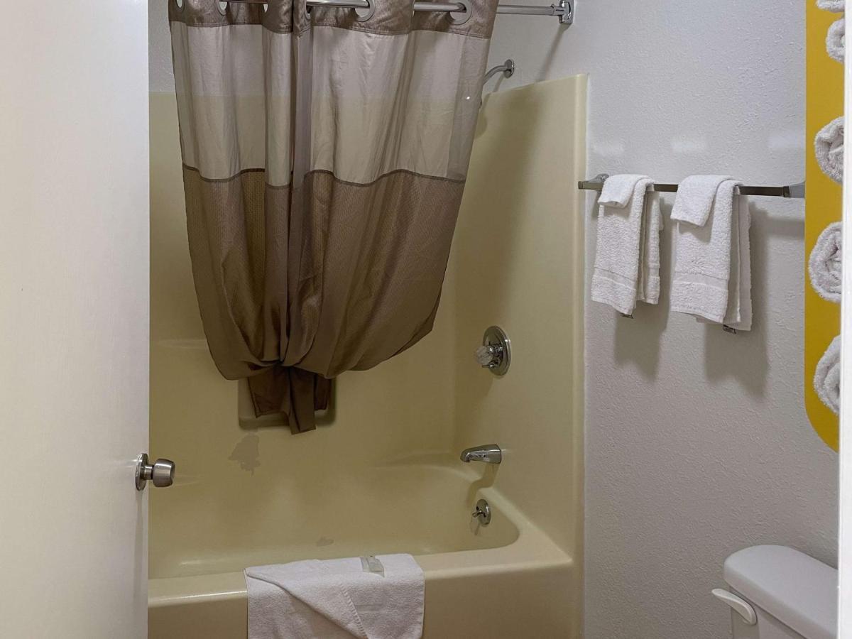 Motel 6 Cameron Mo מראה חיצוני תמונה